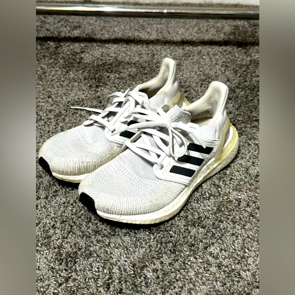 Adidas women’s ultraboost primeblue sz 6 grey
